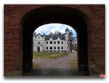  Замок Алатскиви: Въезд в замковый двор