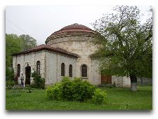  Достопримечательности Шеки и его окрестностей: Албанский храм в Шеки