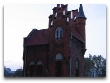  Памятники истории и культуры: Дом Мюнхгаузена