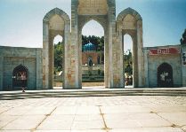 Вид на мавзолей Шах-Фазиль