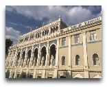  Баку: Музей литературы