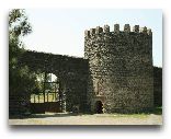  Кварели: Крепостные ворота