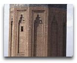  Нахичевань: мавзолей Момиме Хатум