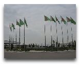  Туркменбаши: фонтан в аэропорту